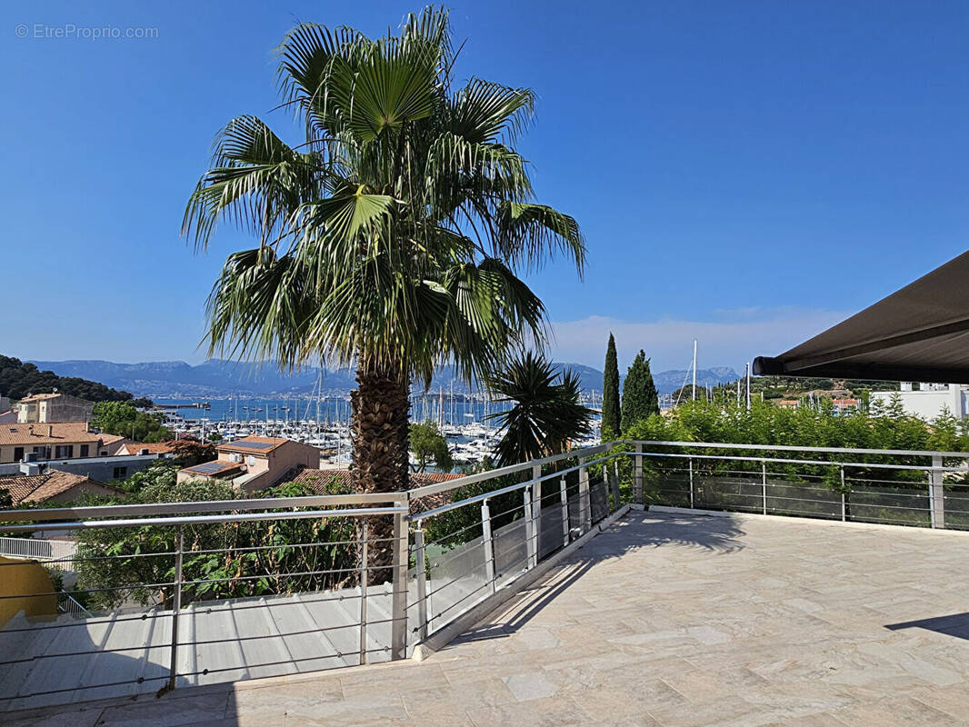 Maison à SAINT-MANDRIER-SUR-MER