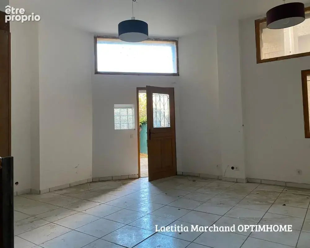 Appartement avec terrasse à rénover GROS POTENTIEL à PRADES (66) - photo 2