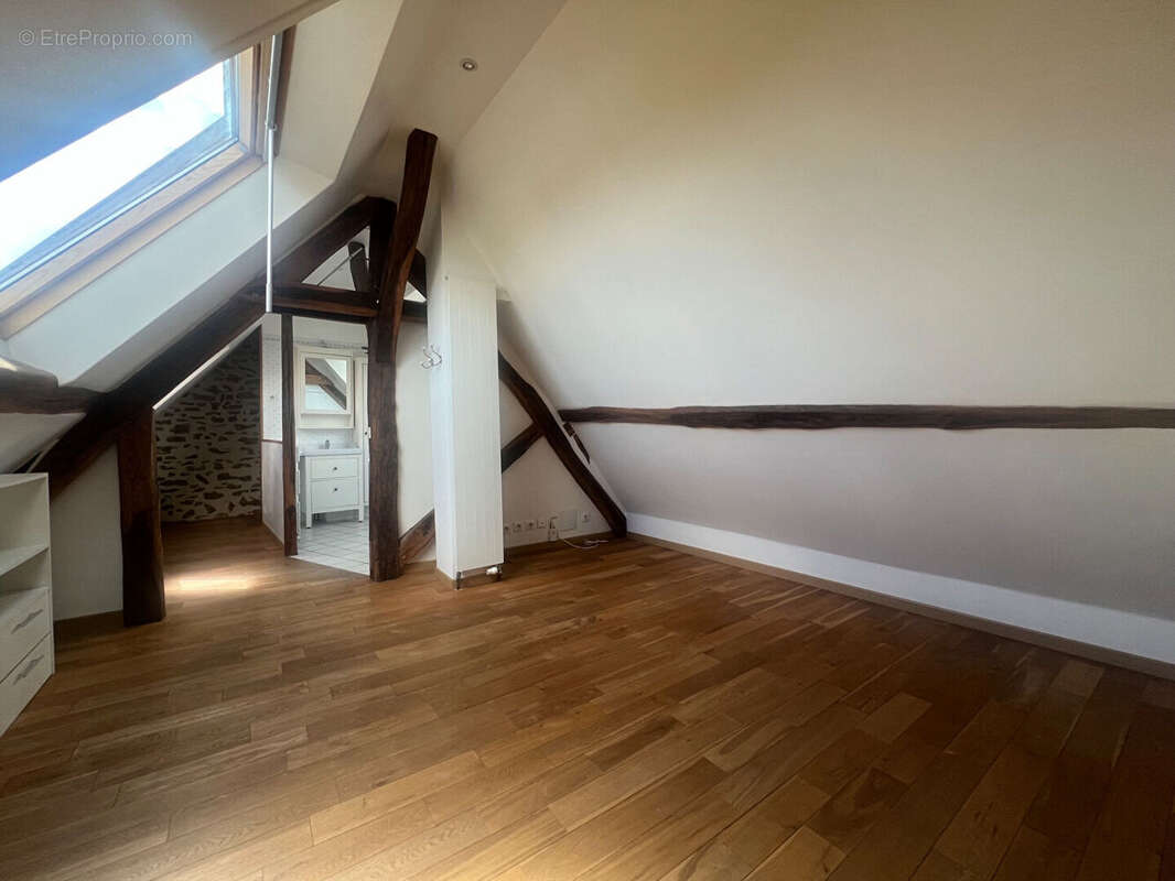 Maison à COUBERT