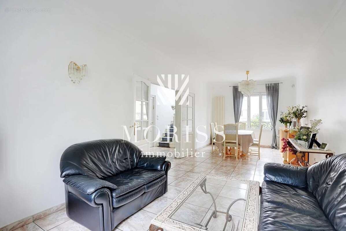 Maison à LE PERREUX-SUR-MARNE