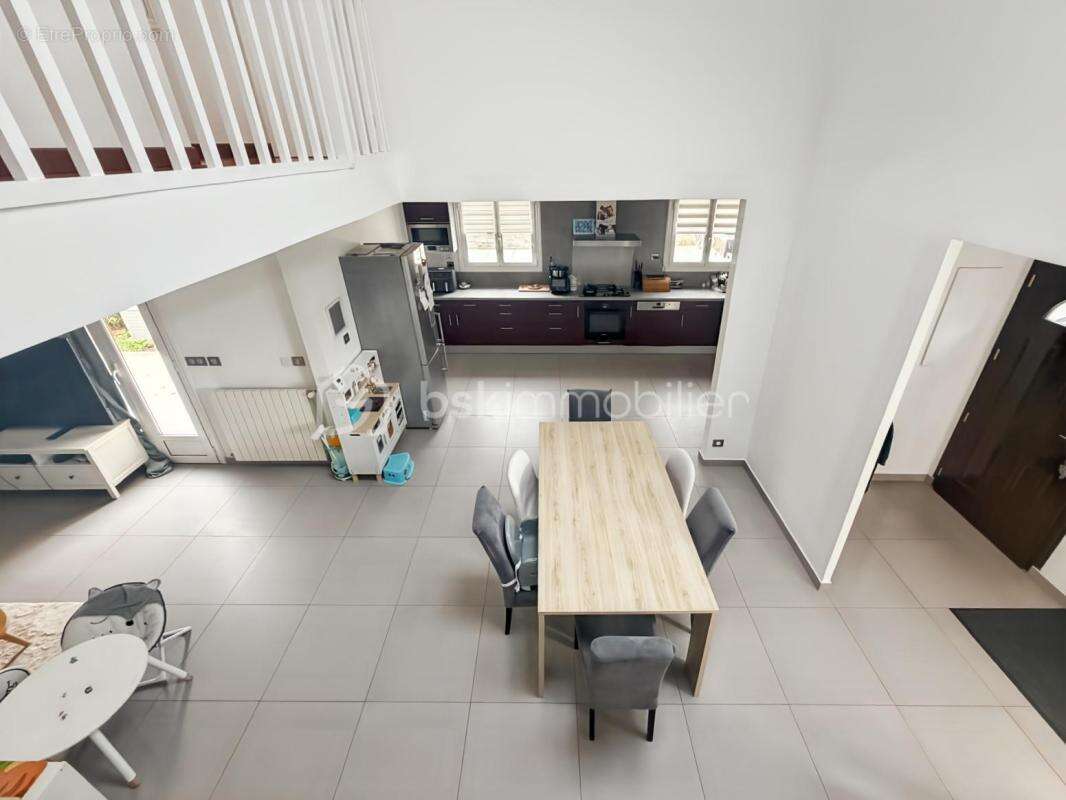 Maison à CHALIFERT