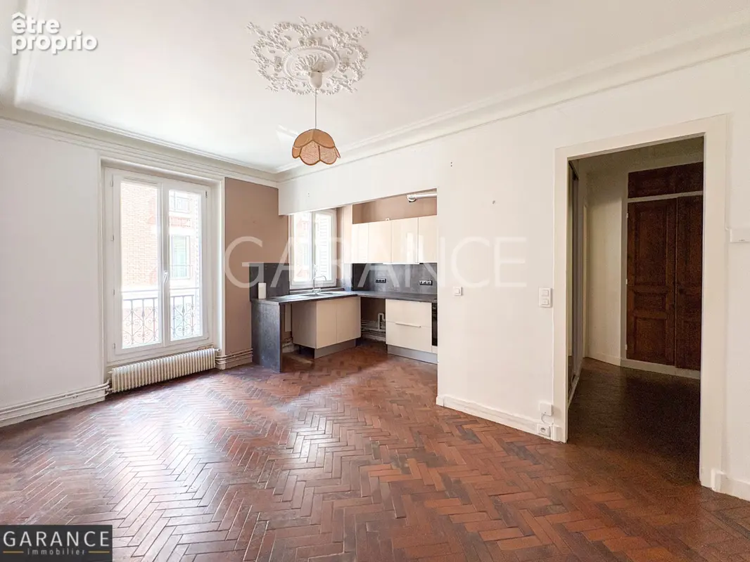 Appartement 83 m² à Paris-10e  - photo 2