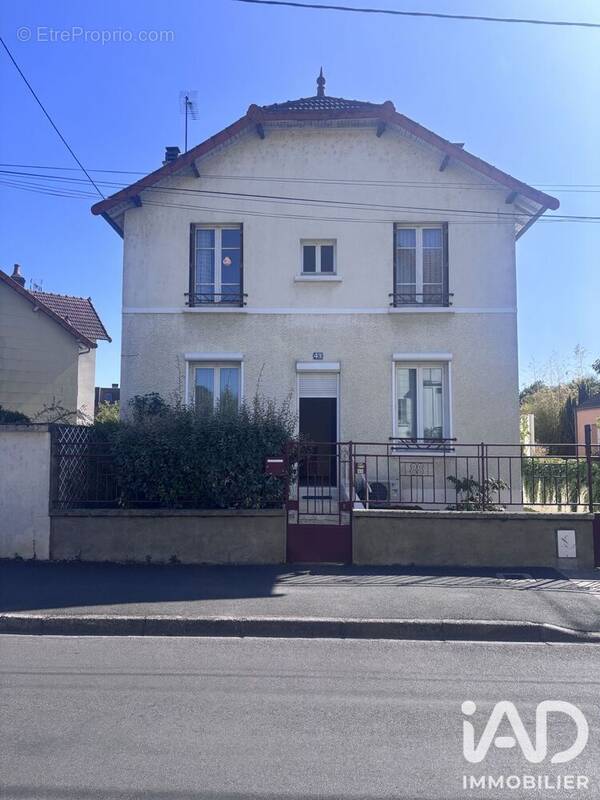 Photo 1 - Maison à MOULINS