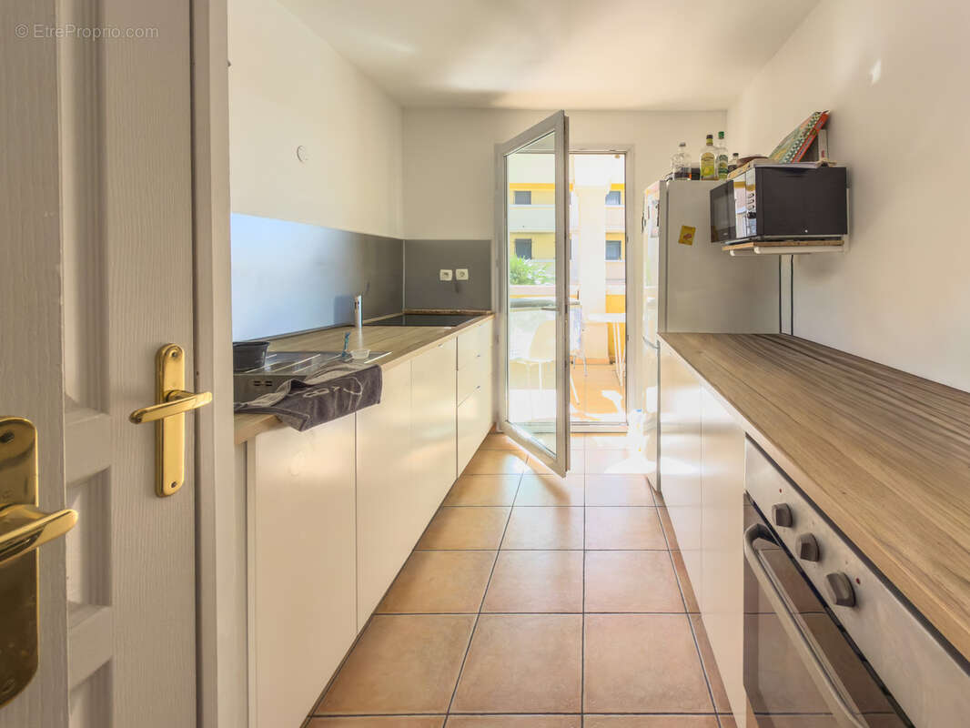 Appartement à LA LONDE-LES-MAURES