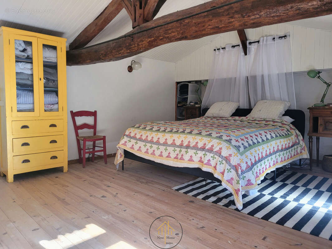 Yviers : maison avec 5 pièces en vente 185400 € - photo 7