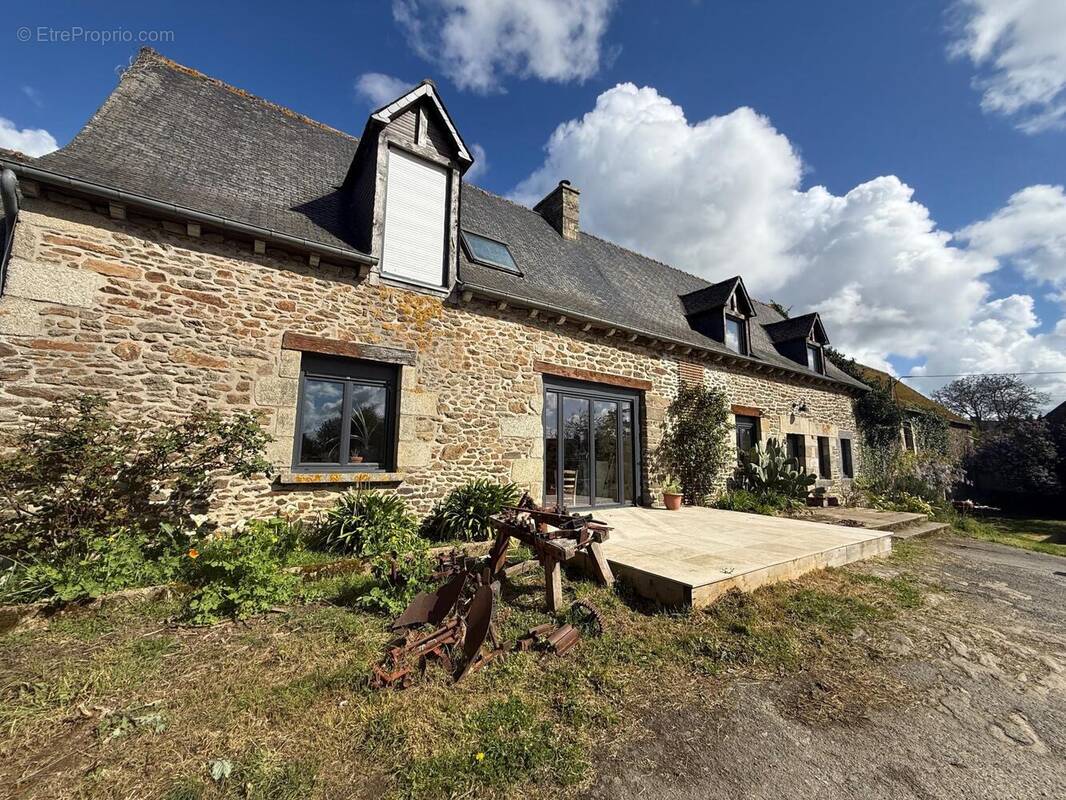 Photo 1 - Maison à LANVALLAY