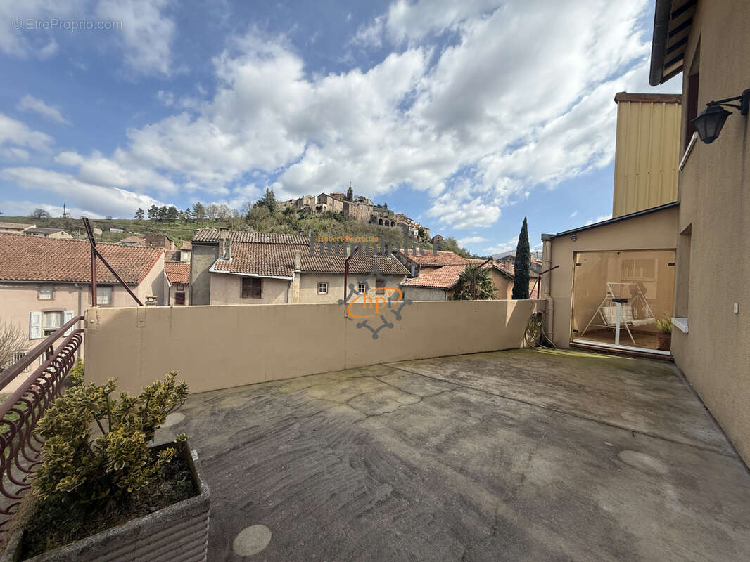 Maison à CAMARES