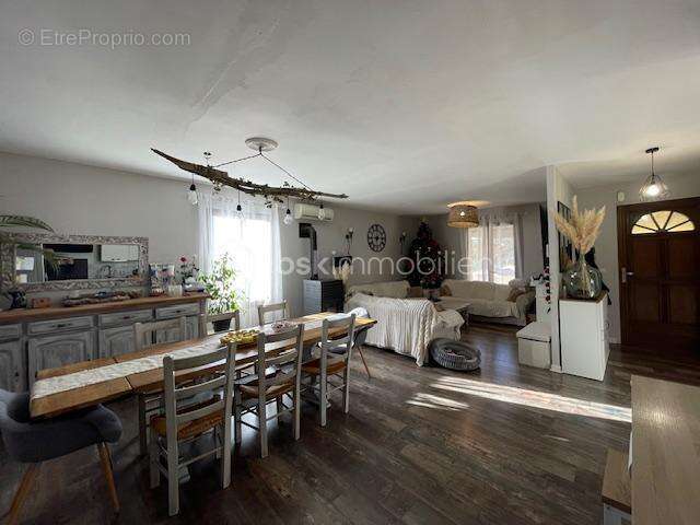 Maison à VILLENEUVE