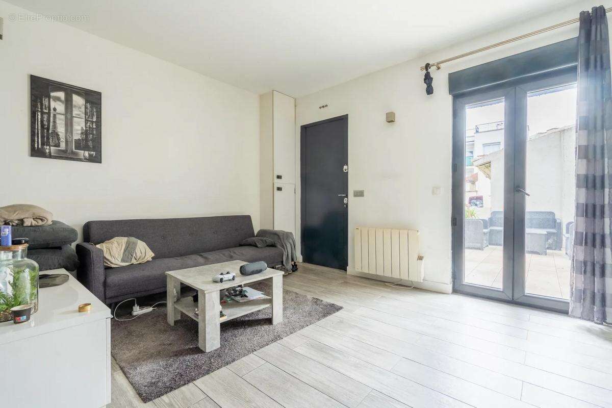 Appartement à ROMAINVILLE