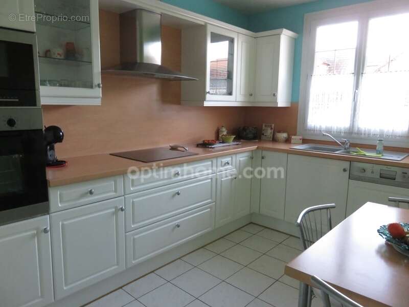 Proche Longnes – Maison familiale 4 chambres avec jardin dans un environnement privilégié à Mondreville - DPE D - photo 7