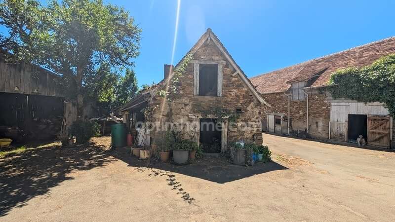 Maison à SAVIGNAC-LEDRIER