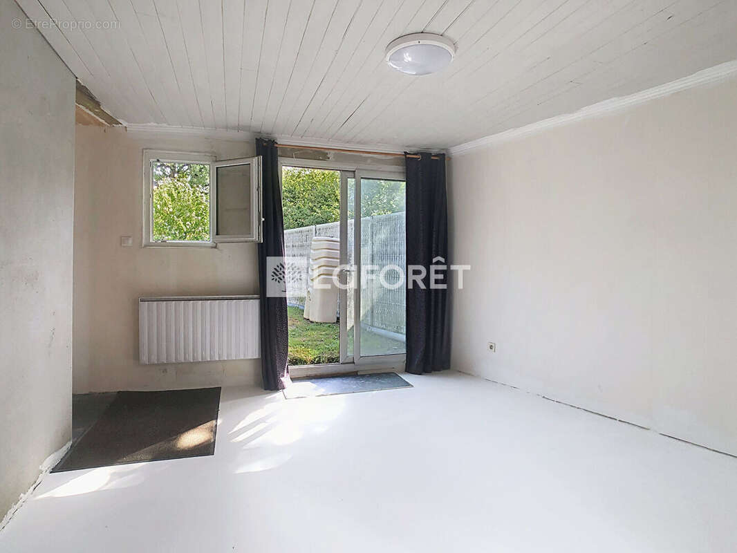 Maison à SAINT-SEGLIN