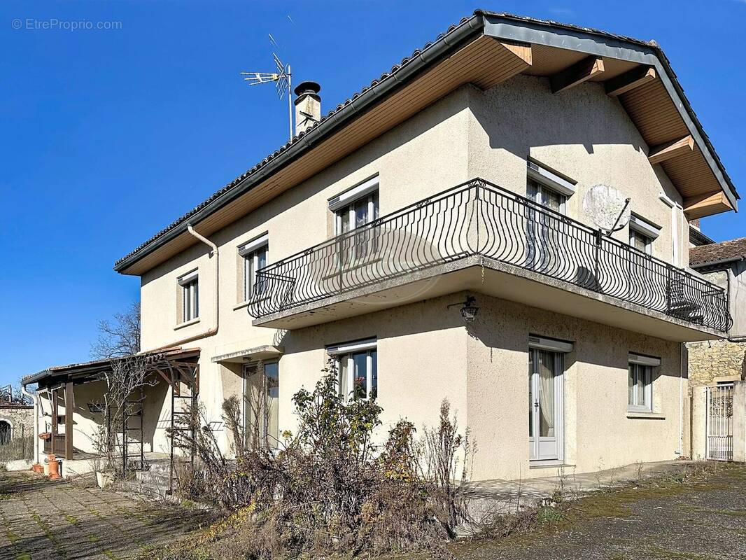 Maison à SALIES-DU-SALAT