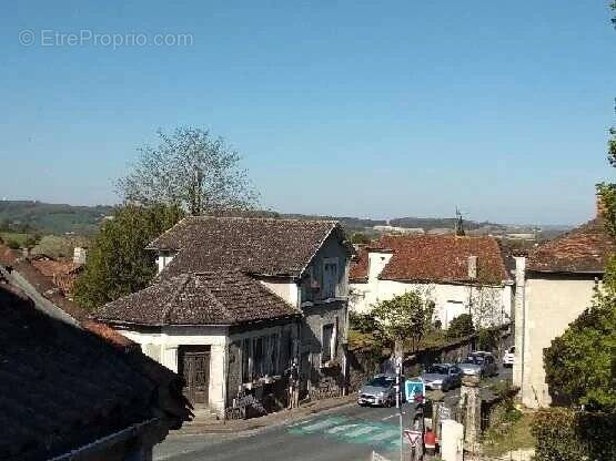 Maison à MENSIGNAC