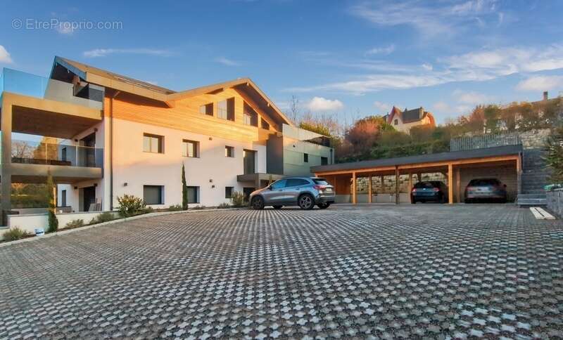 Appartement à NEUVECELLE