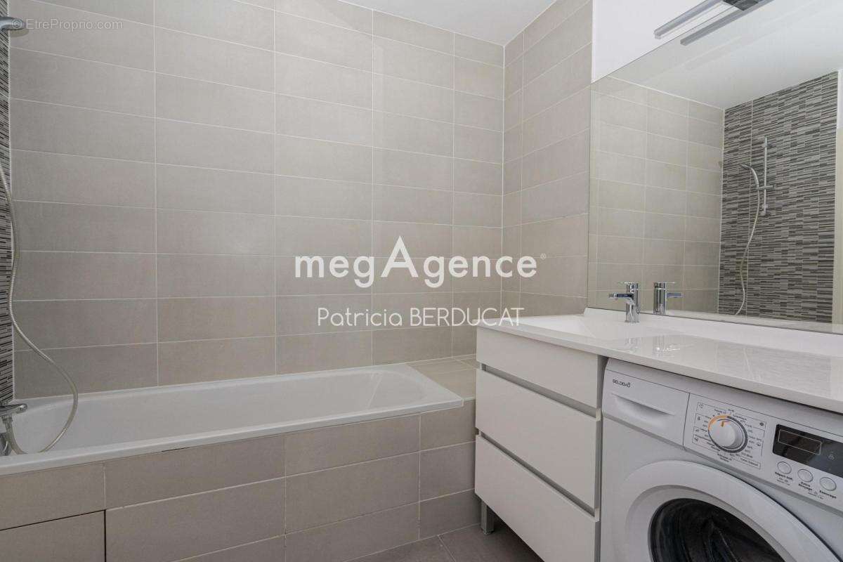 Appartement à SAINT-MAUR-DES-FOSSES