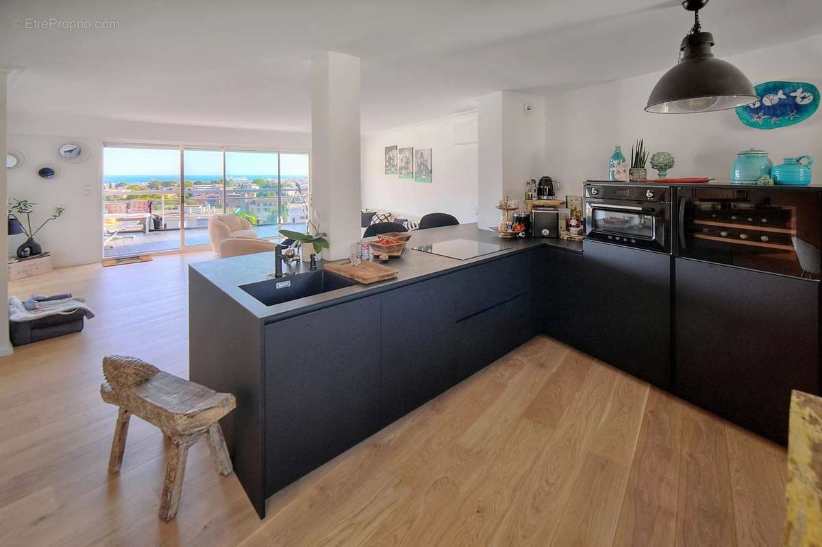 Appartement à LE CANNET