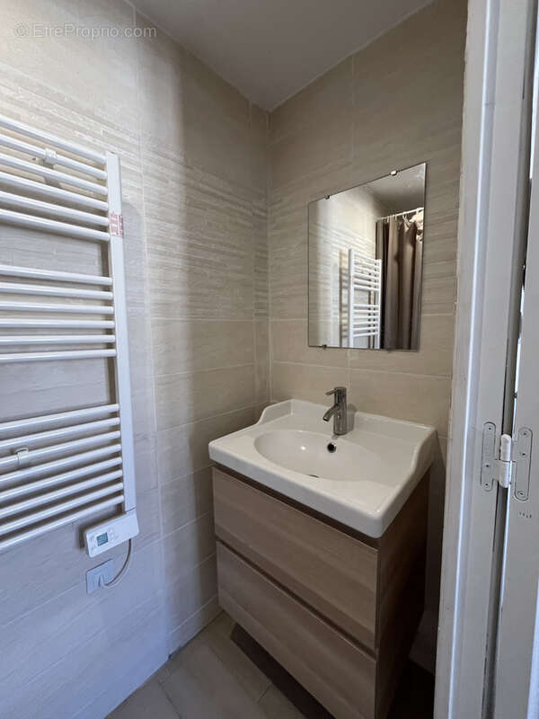 Appartement à MARSEILLE-1E