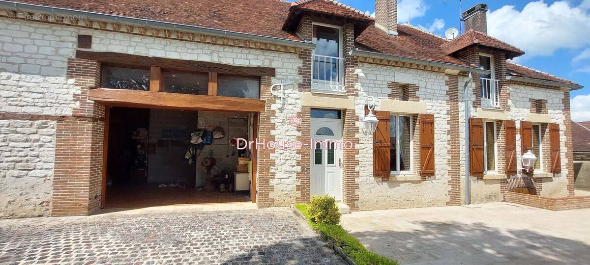 Maison à EAUX-PUISEAUX