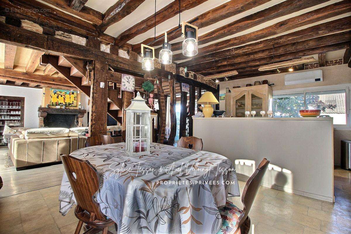 Maison à SAINT-LYE-LA-FORET