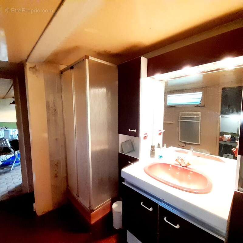 Maison à VILLENEUVE-SUR-YONNE