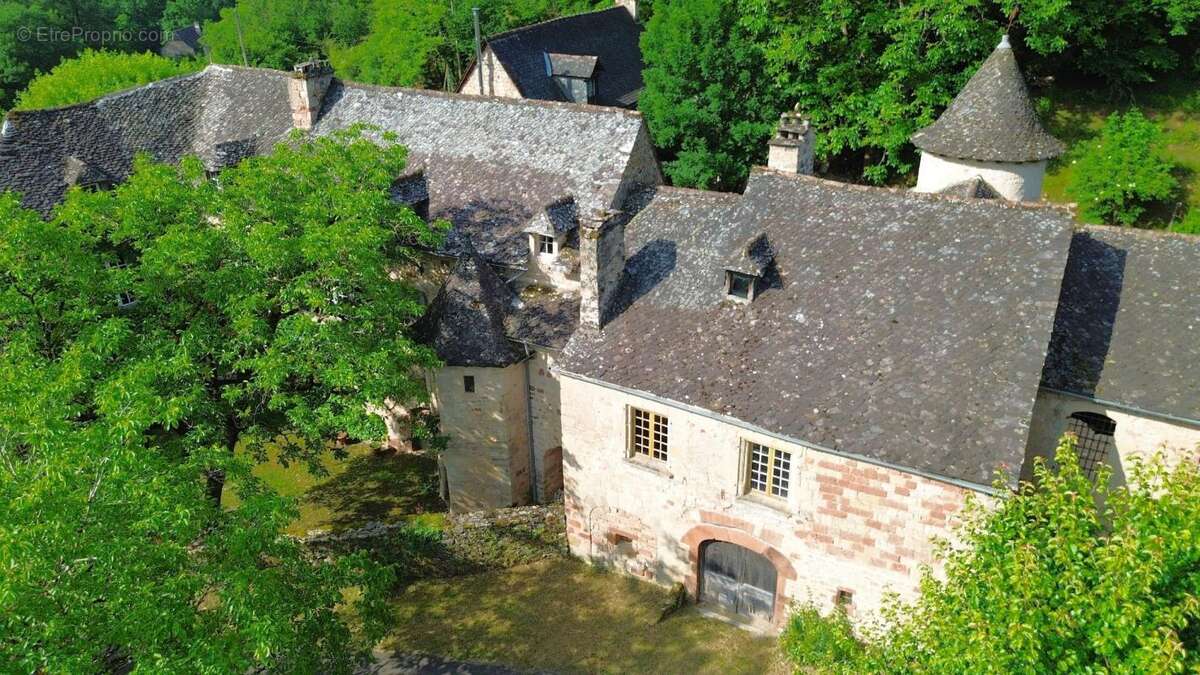 Maison à MARCILLAC-VALLON