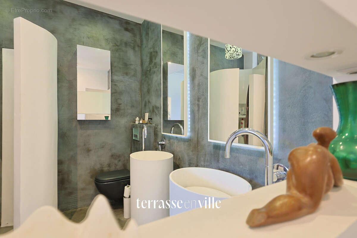 Appartement à LA CRAU