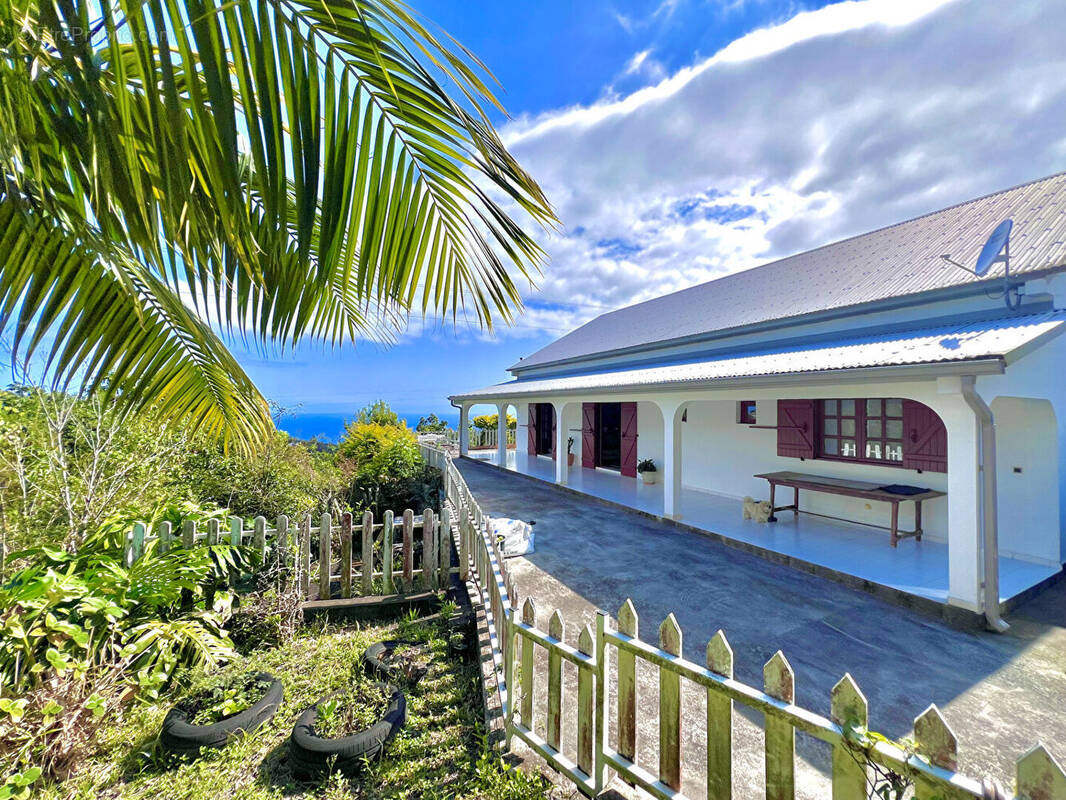 Maison à SAINT-DENIS