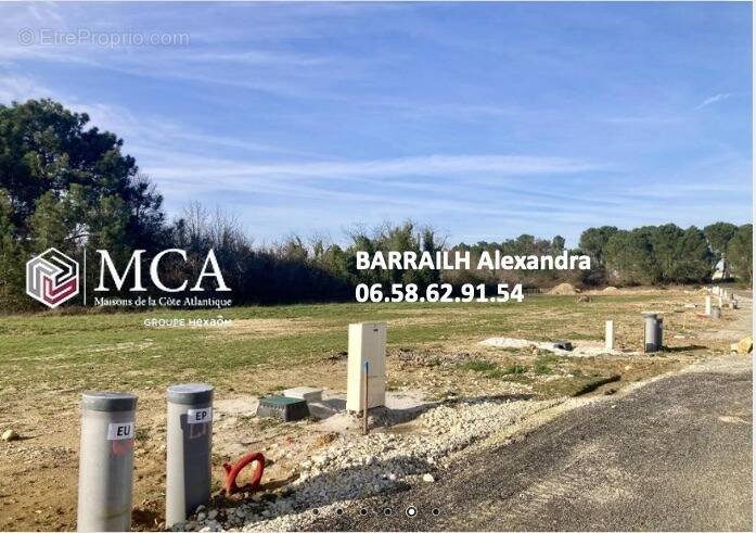 Photo Terrain à Saint-Michel-De-Rieufret au prix de 130 000€