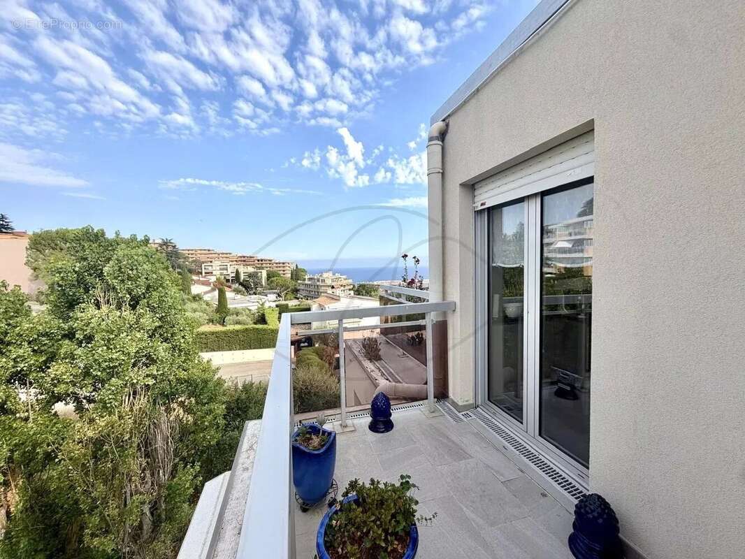 Alpes-maritimes - nice (06) - corniche fleurie : vente spacieux appartement 3p en dernier etage avec terrasse, vue panoramique e - photo 14