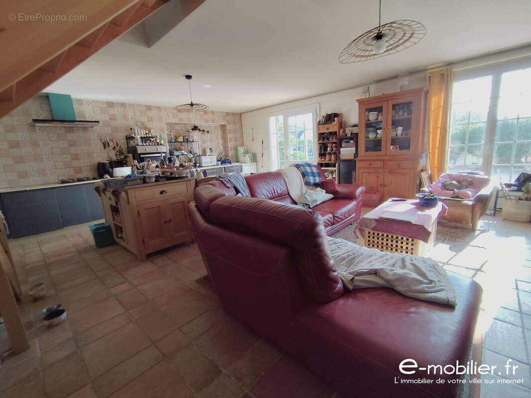 Pièce à vivre / Salon - Maison à GROIX