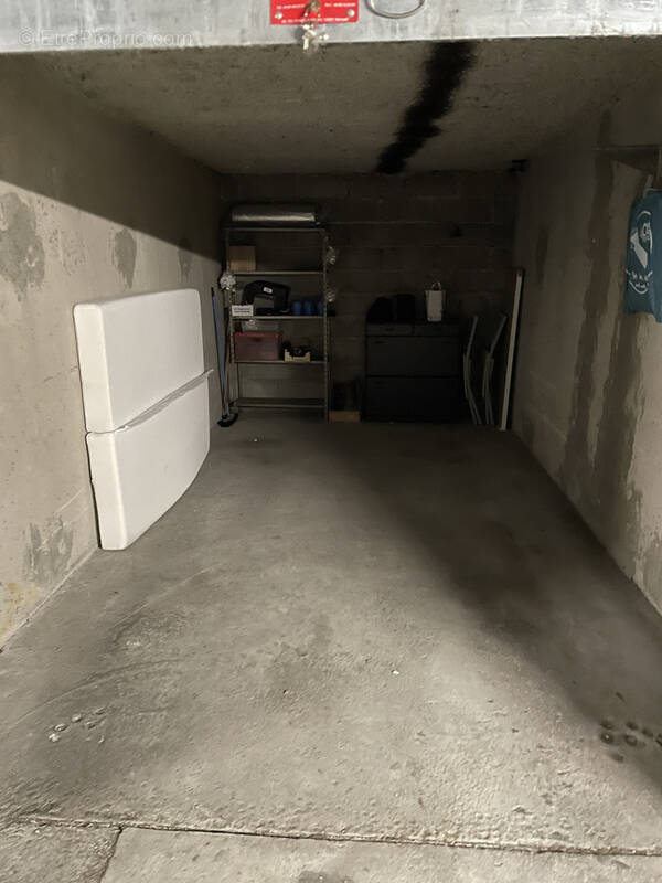 Parking à MARSEILLE-12E