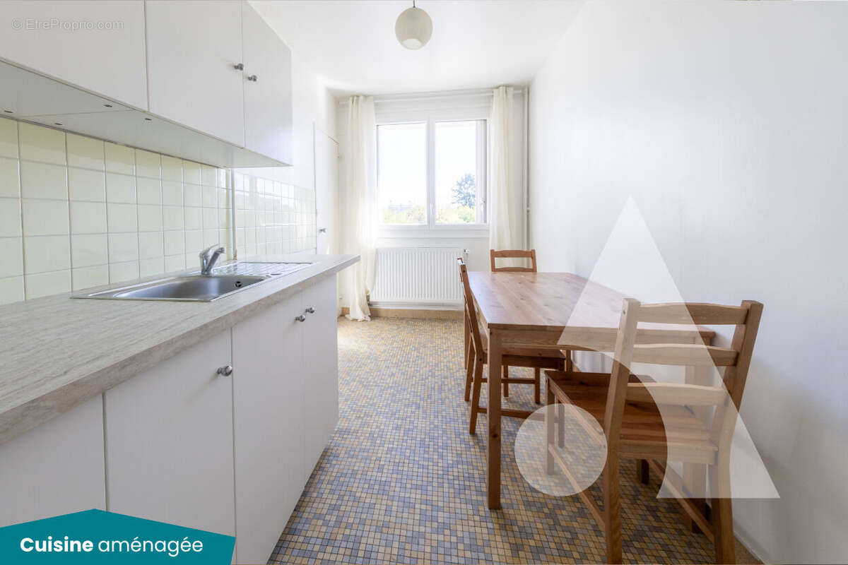 Appartement à CORBEIL-ESSONNES