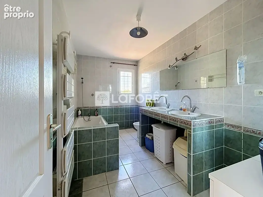 Maison à vendre Saint Didier De Formans 8 pièce(s) 179.57 m2 - photo 8