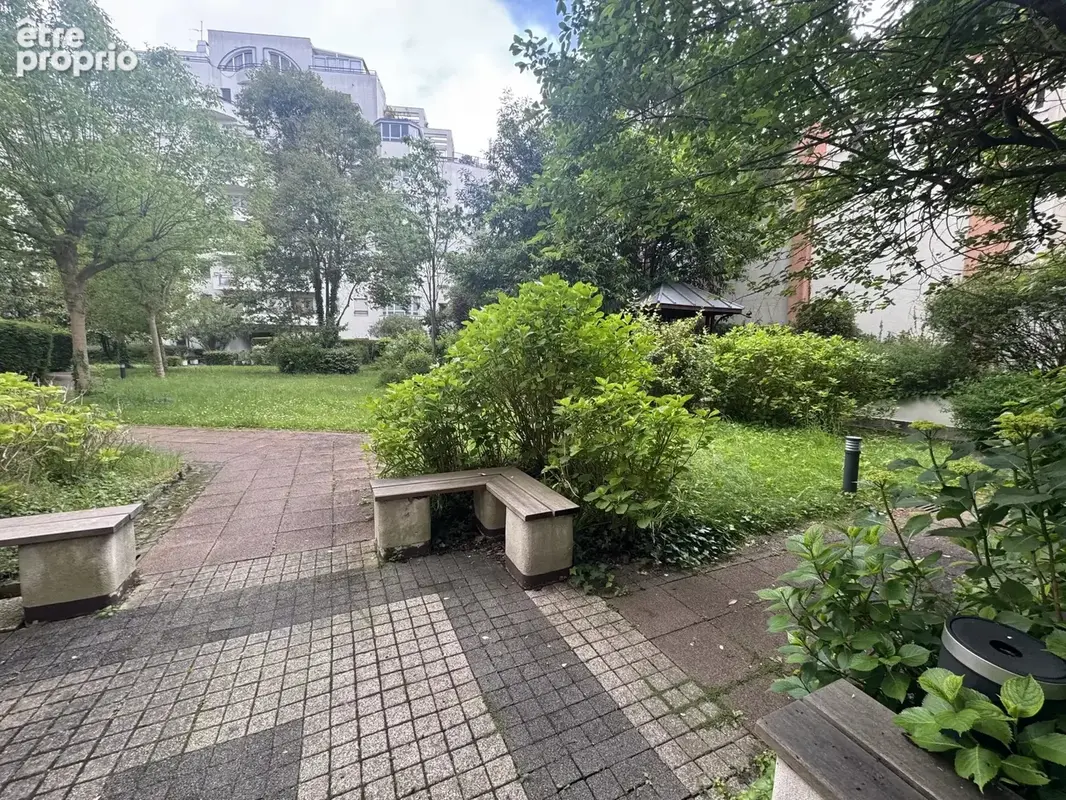 Appartement à PARIS-19E