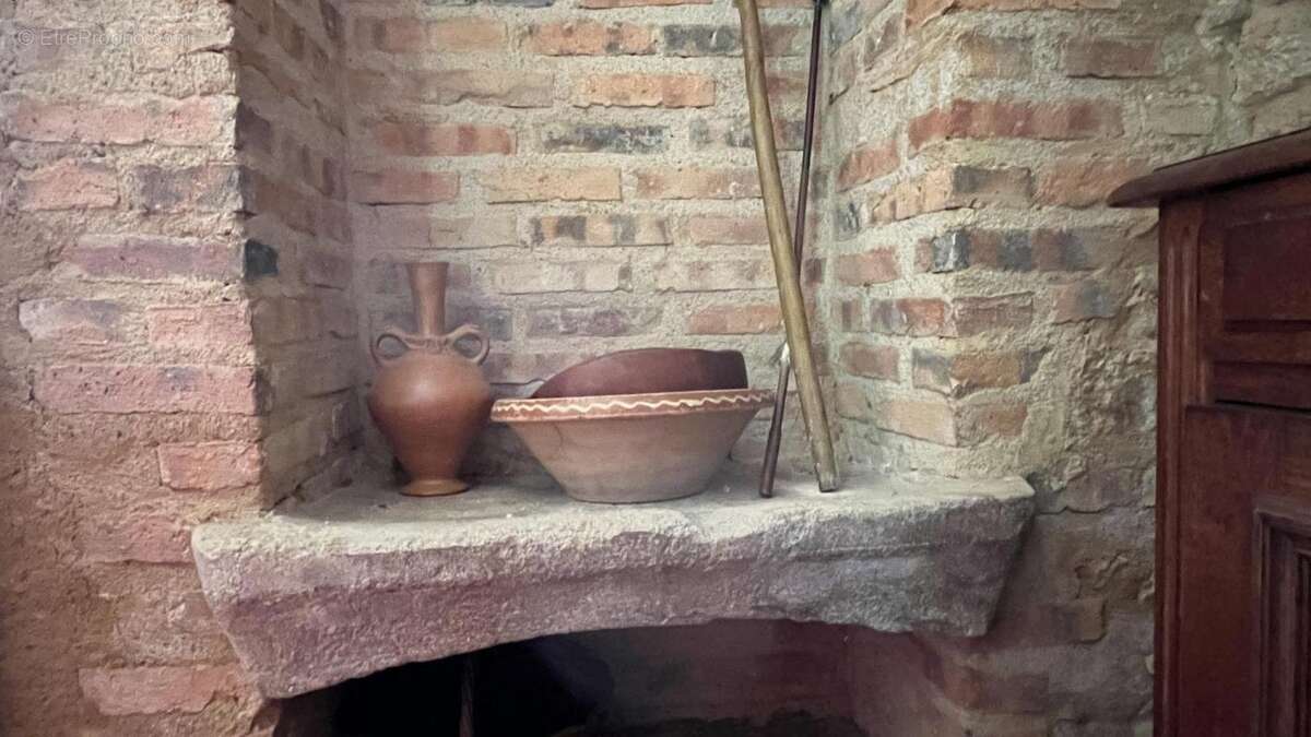 Maison à LAROCHEMILLAY