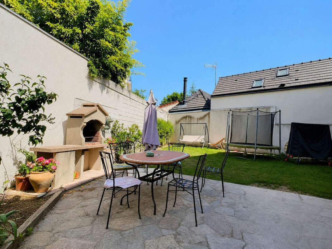 Maison 103 m² à Saint-Maur-Des-Fosses  - photo 4