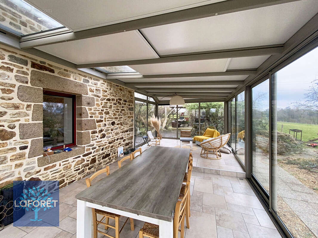 Maison à SAINT-CHRISTOPHE-DES-BOIS