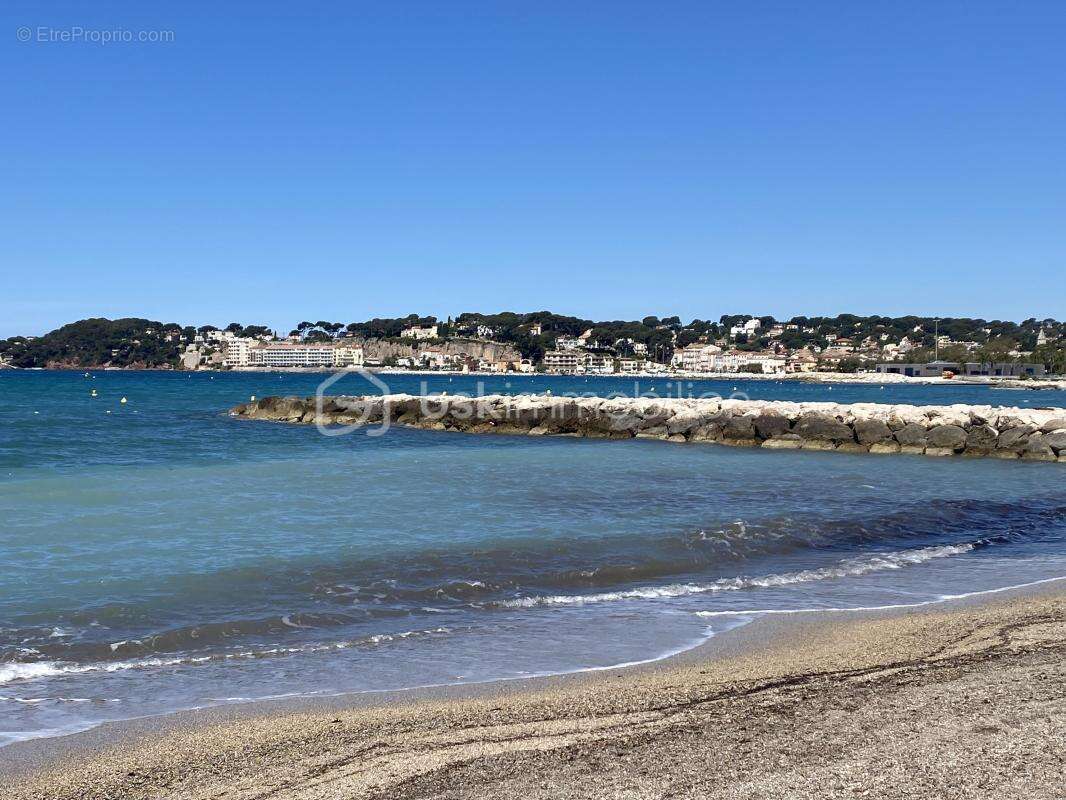 Appartement à SIX-FOURS-LES-PLAGES