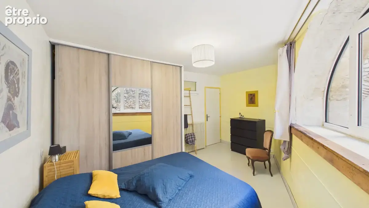 Uchaud , appartement de caractère 86 m² avec cour privative, cave voûtée et 2 chambres - photo 9