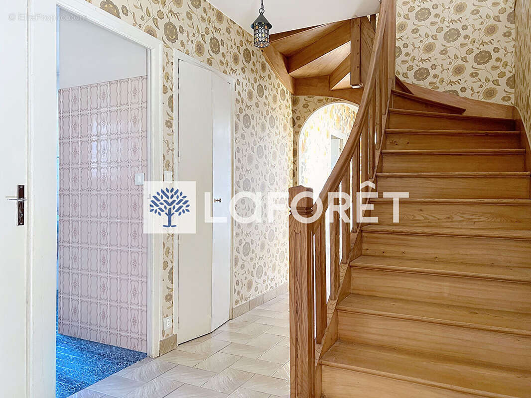 Maison à SAINT-LOUP-LAMAIRE