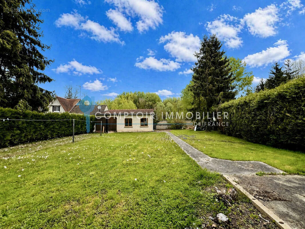 Maison à BAILLEAU-ARMENONVILLE