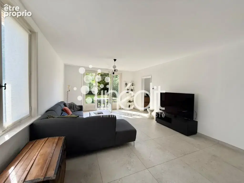 Superbe maison individuelle de 5 chambres, jardin et garage à la limite de Lambersart - photo 4