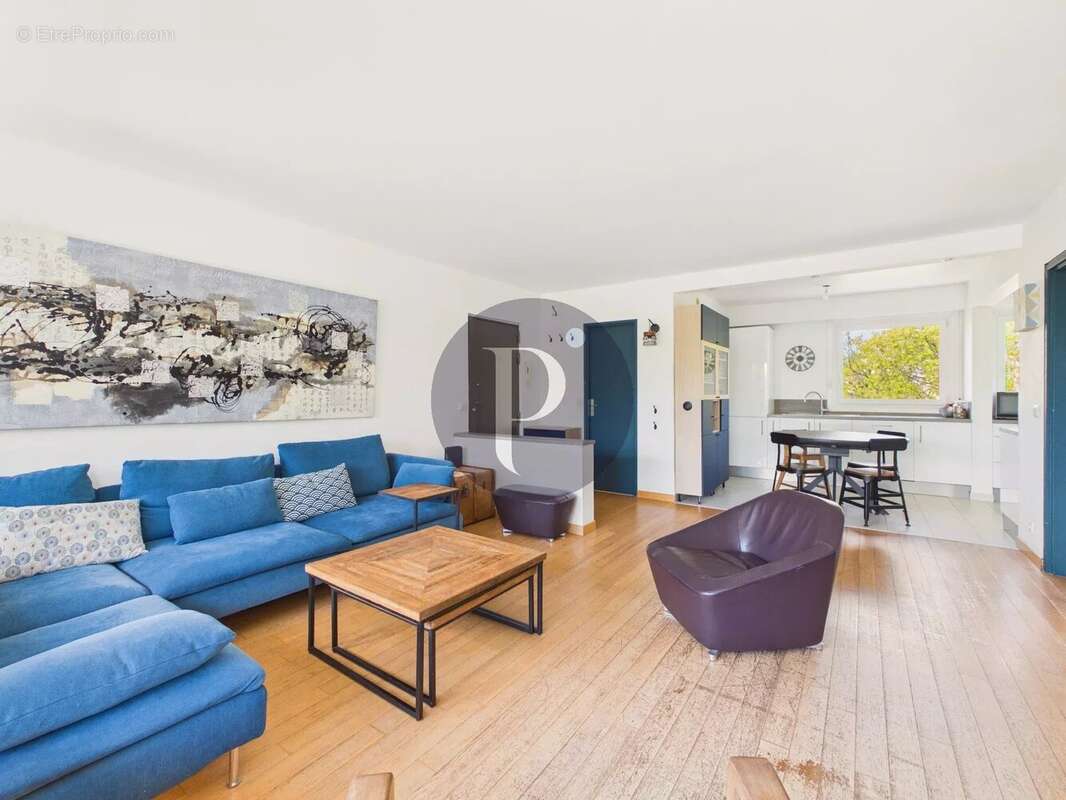 Appartement à VERRIERES-LE-BUISSON