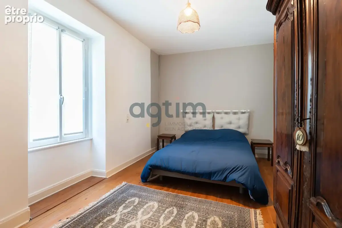 A 30 min de Nantes, centre Montaigu, maison de ville 202m2 hab, 5 chambres, garage et dépendance, terrain - photo 12