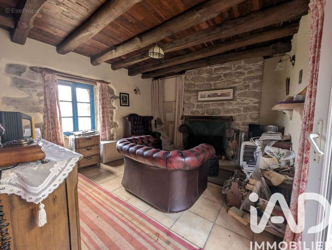 Photo 6 - Maison à CHATELUS-LE-MARCHEIX