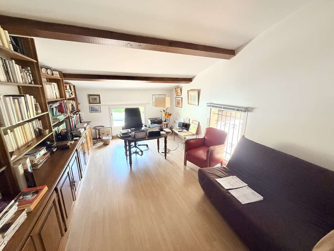 Caroline Bleuze Immobilier vous présente cette sup - photo 19