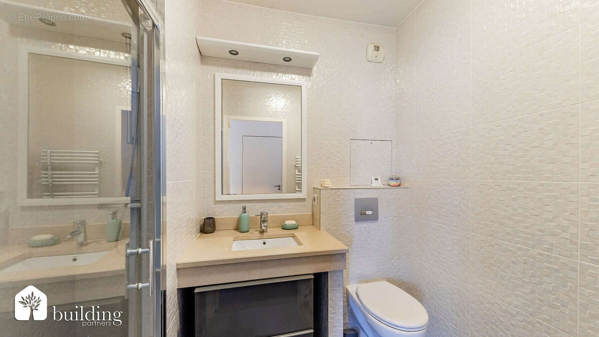 Appartement à LEVALLOIS-PERRET