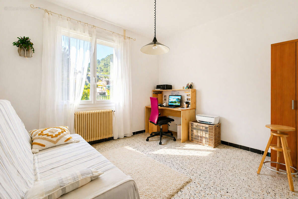 Maison à MIRAMAS