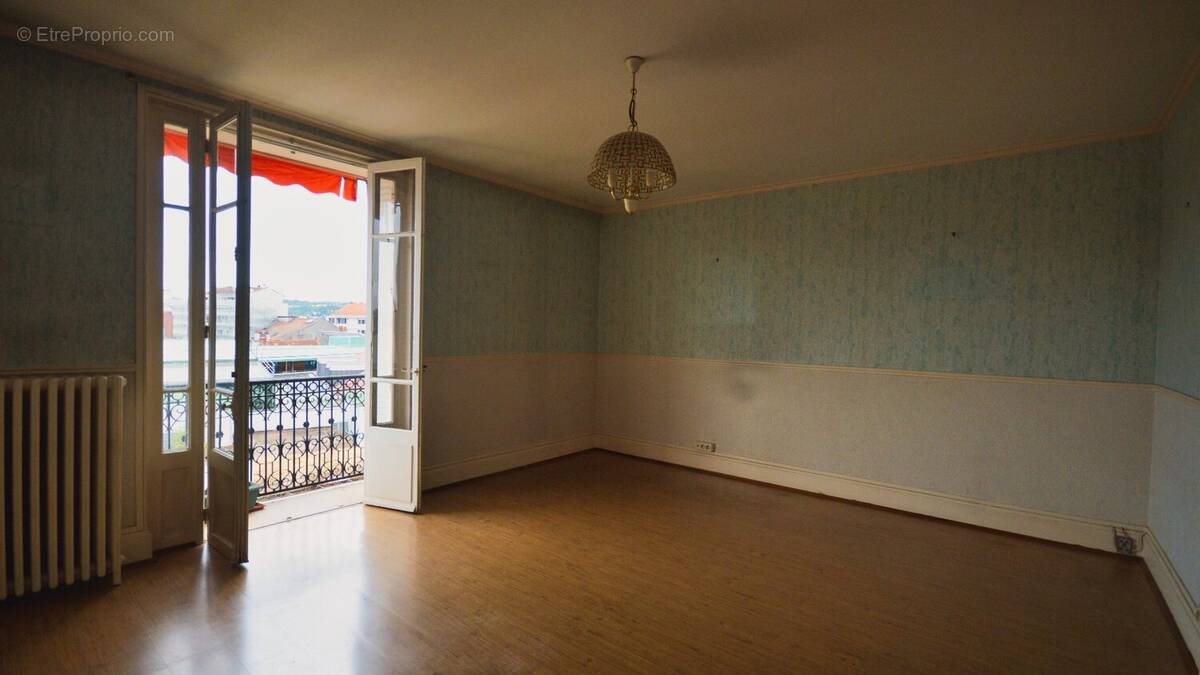 SOUS COMPROMIS  Appartement T2 centre-ville de VICHY - photo 9